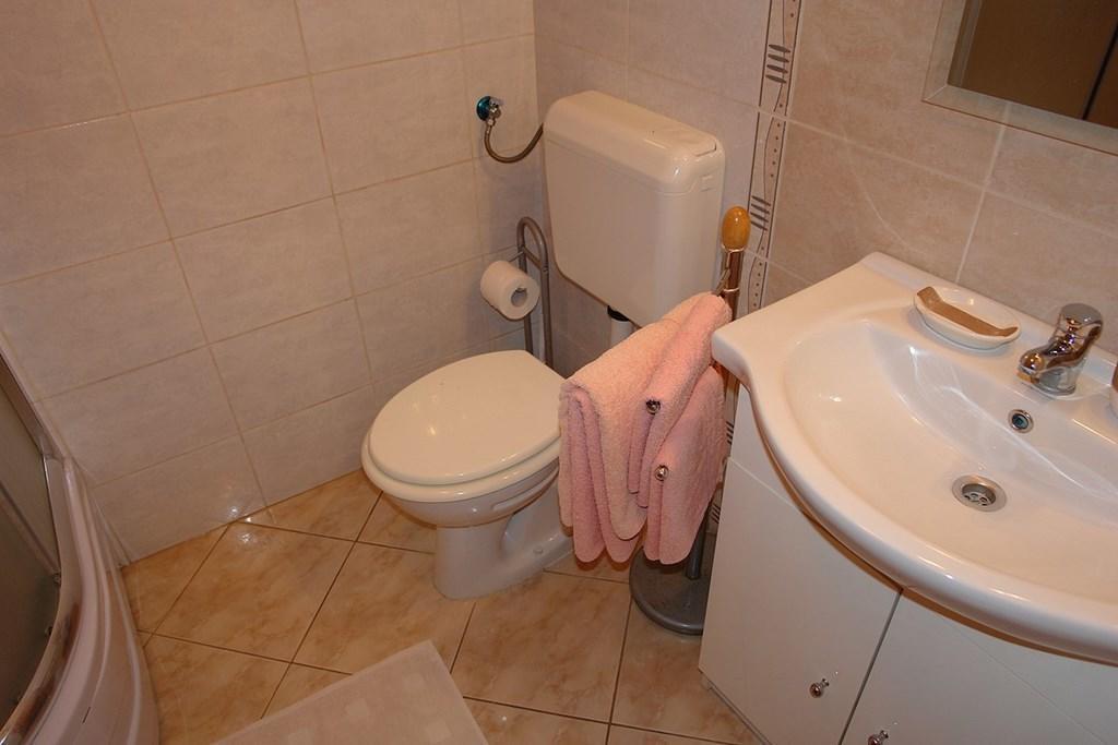 2 Bedroom Amazing Apartment In 크리크베니카 객실 사진